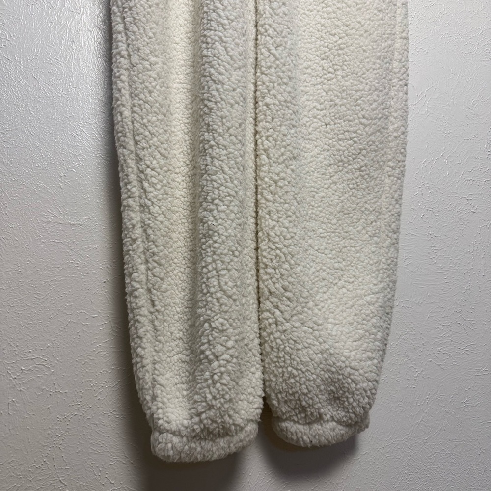 Fleece White Fluffy Polar Bear Zip Up‎ Jumpsuit One Piece - Picture 3 of 8